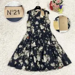 新品タグ付き✨ヌメロヴェントゥーノ N°21 ロングワンピース ピンタック　花柄のサムネイル