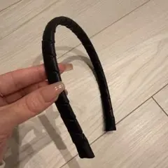 ブラック編み込みカチューシャ（細目）