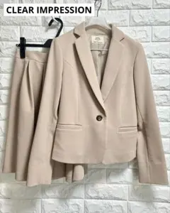 【クリアインプレッション】ベージュ スーツセット（ジャケット・スカート）M