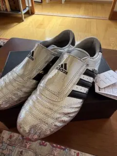 [新品]adidas Taekwondoシルバースニーカー