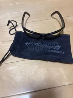 初期マックショウ　ブラック サングラス 収納袋付き　キャッツアイ　クリアーレンズ