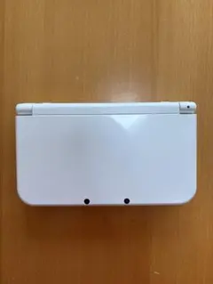 Newニンテンドー3DS LL パールホワイト 箱付き