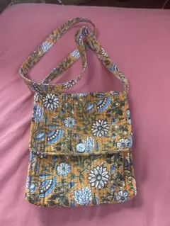ANOKHI 花柄ショルダーバッグ
