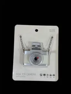 スリーコインズ スリコ ミニ トイカメラ アイボリー 新品未開封