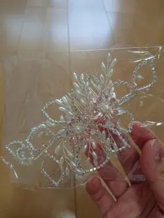 パール クリスタル リーフモチーフ ヘッドコーム ボンネ