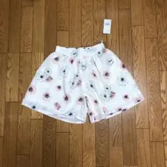 earth 花柄キュロット、サテンスカート　値下げしました！