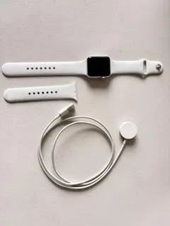 Apple Watch Series 3 ホワイト 本体 充電ケーブル付き