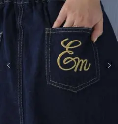 ems excite（エムズエキサイト）刺繍入り台形ミニスカート