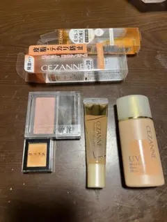 CEZANNE、KATE メイク用品