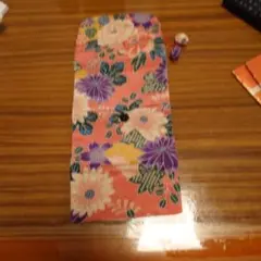 花柄ポーチ 3つのジッパーポケット付き