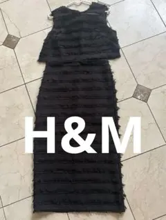 H&M セットアップ 2点セット クロップドトップス＆ミディスカートのサムネイル