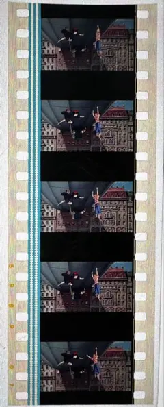 魔女の宅急便 35mm映画フィルム 連続5コマ 高山みなみ キキ ジブリ
