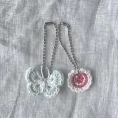 ハンドメイド 編み物 かぎ針 韓国 蝶々 ちょうちょ なるとまき キーホルダー