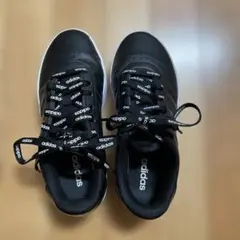 adidas ブラック スニーカー