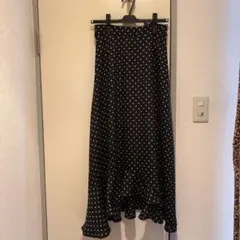 [新品未使用]ドット柄裾切り替えフレアスカート