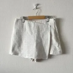 【美品】ZARA スカート風 ショートパンツ 白 Sサイズ ツイード