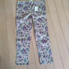 アース テーパードパンツのサムネイル