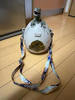 ジュラシック・ワールド 恐竜卵型バッグ