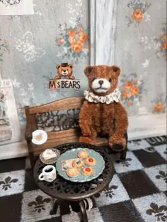 Item thumbnail for item 1631c833-b8bb-4629-b137-79d33c1d0810