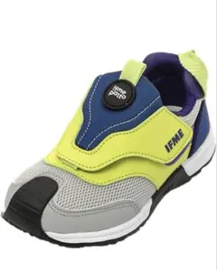 美品　IFME キッズスニーカー 19cm