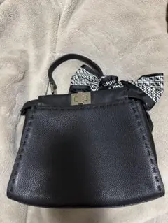 本革　ワンハンドル　ハンドバッグ　ショルダーバッグ　ストラップ付き　ブラック