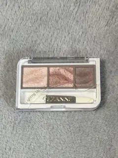 【セザンヌ】ライティングアップアイシャドウ02ペタルピンク