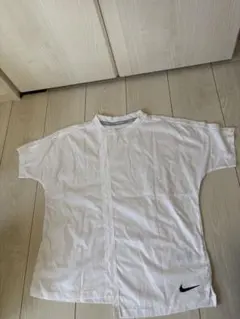 スポーツウェア　レディース　Mサイズ　NIKE