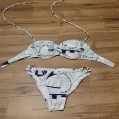 幾何学模様 パッド入りビキニ、Sサイズ、リゾート