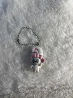 ガチャガチャ　エスターバニー マスコットスイング クリームバニーA