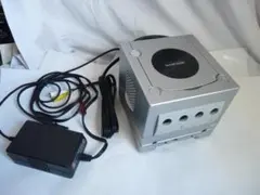 ジャンク　Nintendo ゲームキューブ シルバー/ゲームボーイプレーヤーつき