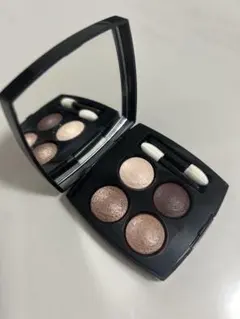 シャネル CHANEL レ キャトル オンブル 226 ティセ リボリ