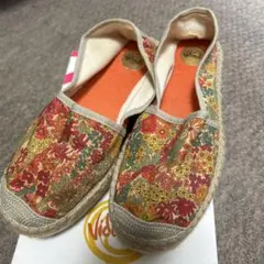 Item thumbnail for item 221daa4d-bcfe-4ec3-b10c-a4ae4fbb77d8