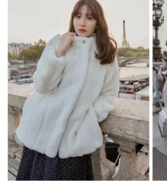 2025年最新】herlipto ファーコート snow whiteの人気アイテム - メルカリ