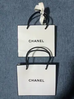 CHANEL 紙袋 小　リボン1本付き