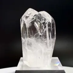 高品質】マニカラン産 ヒマラヤ水晶 ポイント 巨晶 13cm 704g - メルカリ