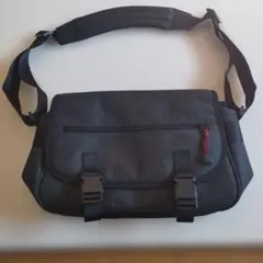 Canon ショルダーバッグ ブラック