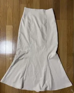 値下げ中　ローリーズファーム　マーメイドスカート　アイボリー