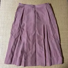 【クリーニング済み】フレアスカート ピンク色 小さな緑のドットあり