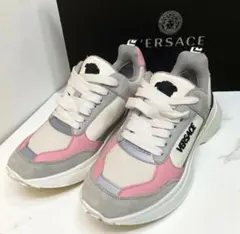 VERSACE ロゴスニーカー 36　ピンク×グレー 箱付　　23cm　　靴のサムネイル