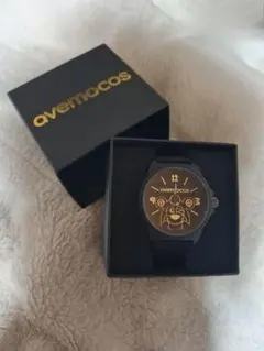 avemocos キャラクター時計 ブラック/ゴールド