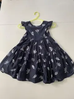 べべ　葉柄プリント ネイビー ワンピース　110