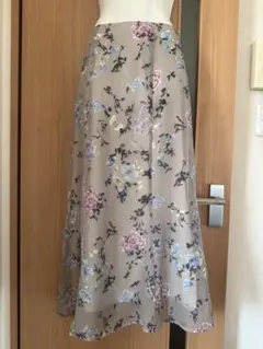 JILL STUART ヴェルヴェットオパール スカート　サイズ 2のサムネイル