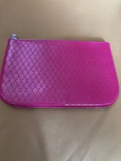 ピンク ポーチ