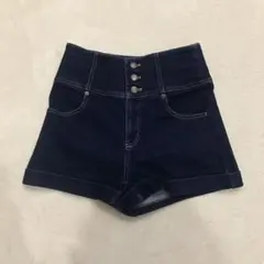 ショートパンツ
