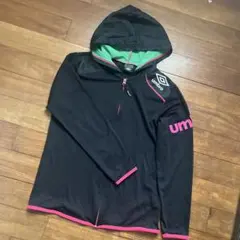umbro アンブロ　スポーツウェア　メンズ　Mサイズ　ブラック　フード付き
