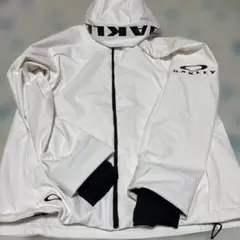 ぐ*ん様 OAKLEY フード付きナイロンジャケット ホワイト　新品　 L L