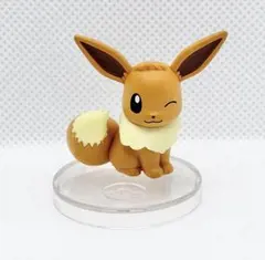 ③ポケモン しっぽみてみて！フィギュア3 ガチャガチャ イーブイ③