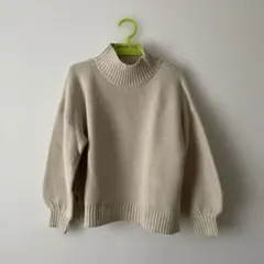 LOWRYS FARM タートルネックニット ベージュ
