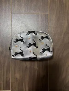 黒猫刺繍 シルバーラウンドポーチ