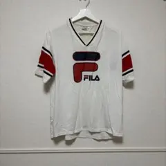 FILA VネックTシャツ ホワイト/レッド/ブラック